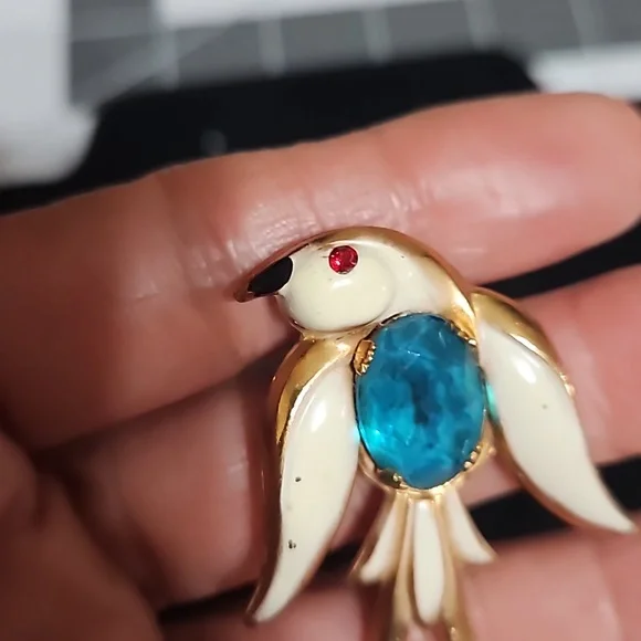 Vintage Coro Jelly Belly enameled bird - Picture 2 of 5